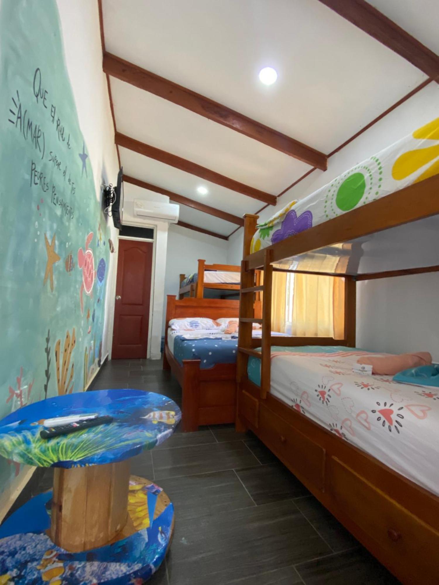 Acuarios Hostal Playa Ladrilleros Extérieur photo