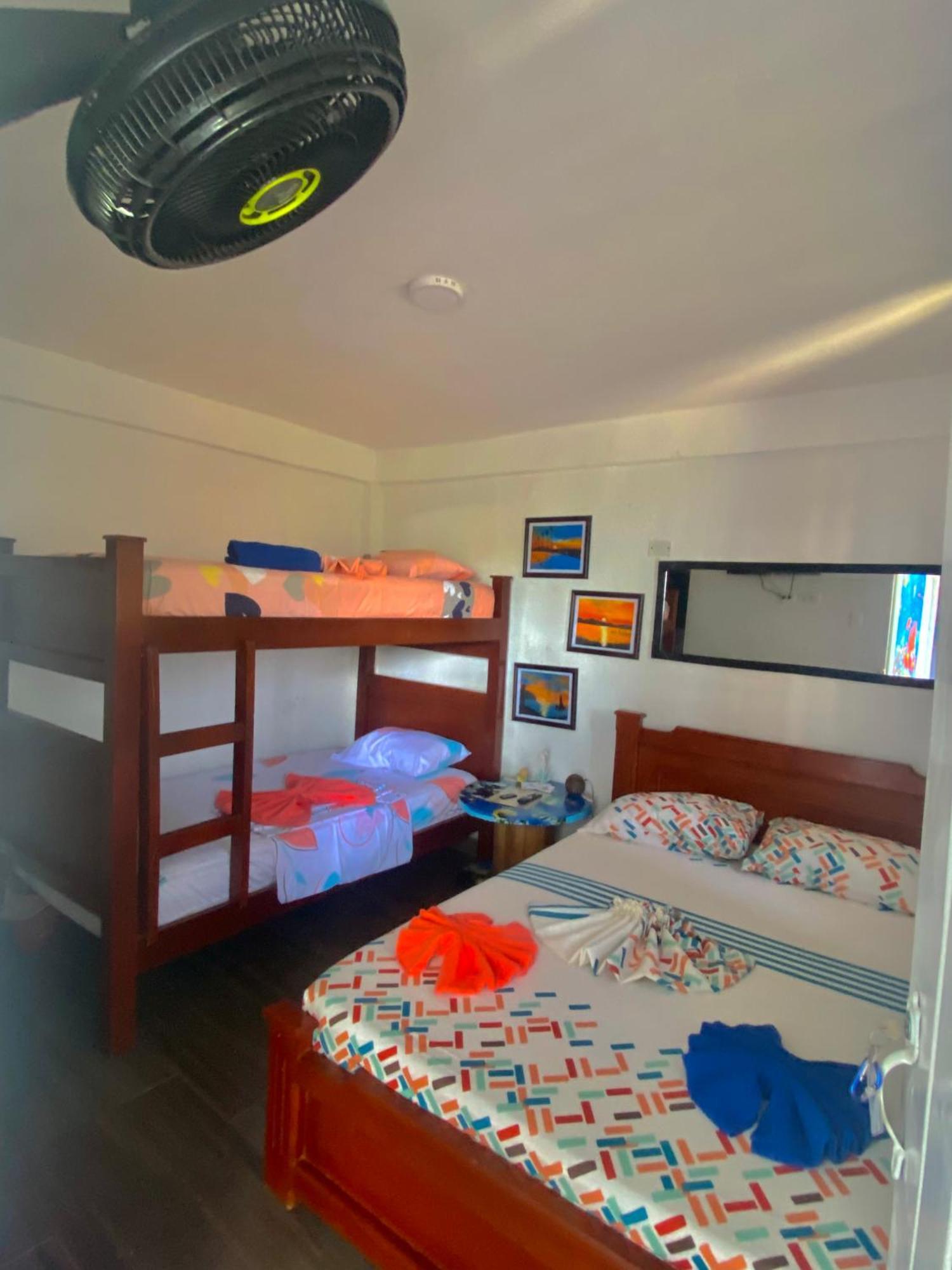 Acuarios Hostal Playa Ladrilleros Extérieur photo